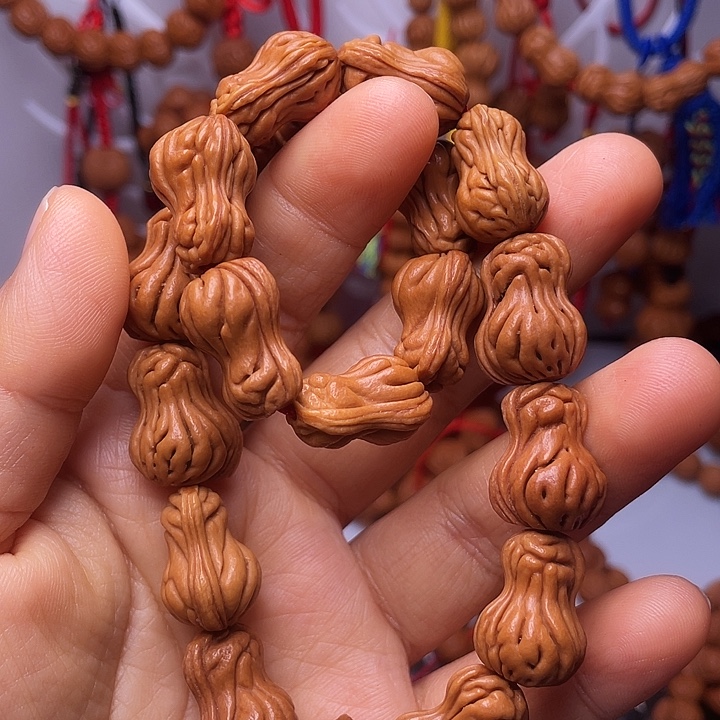 桃核吊坠龙纹桃枭