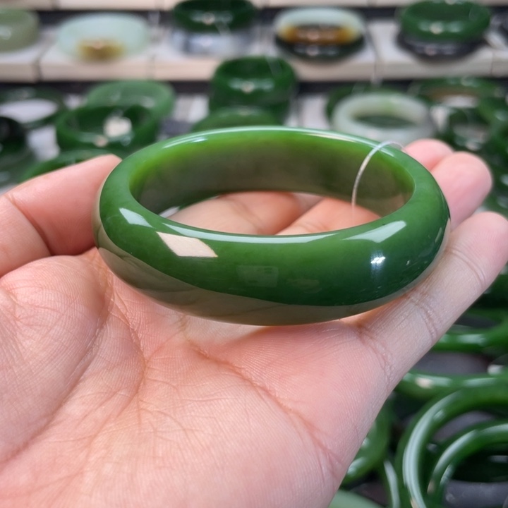 和田玉（碧玉）手镯未镶嵌
