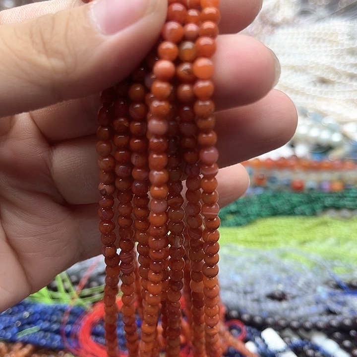 未镶嵌玛瑙/玉髓珠宝半成品一条4mm左右飘花南红