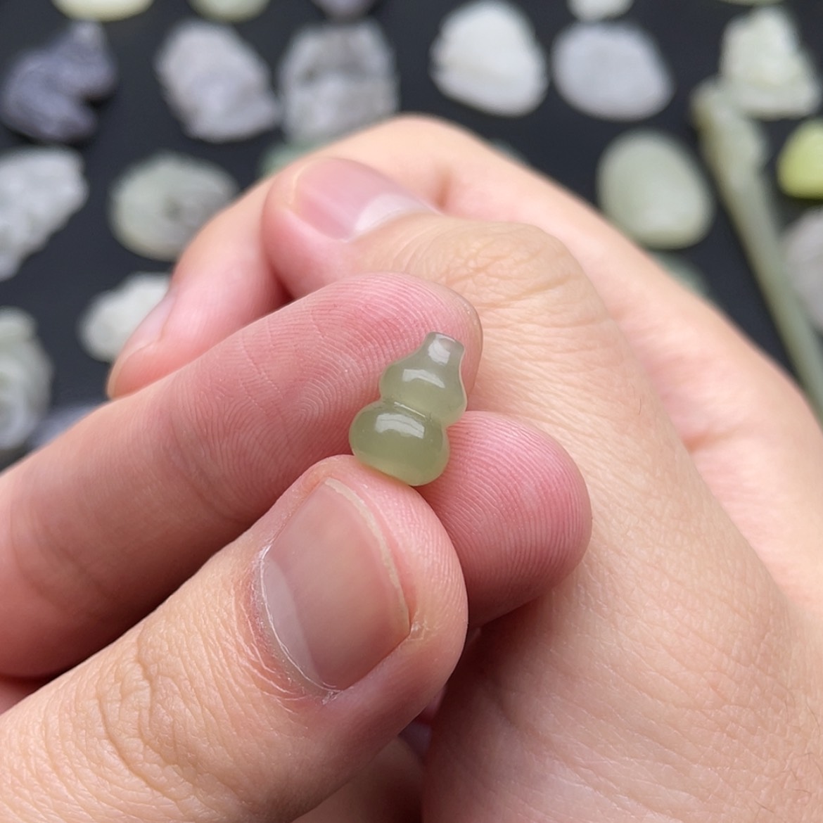 【闪购商品】颈饰未镶嵌和田玉