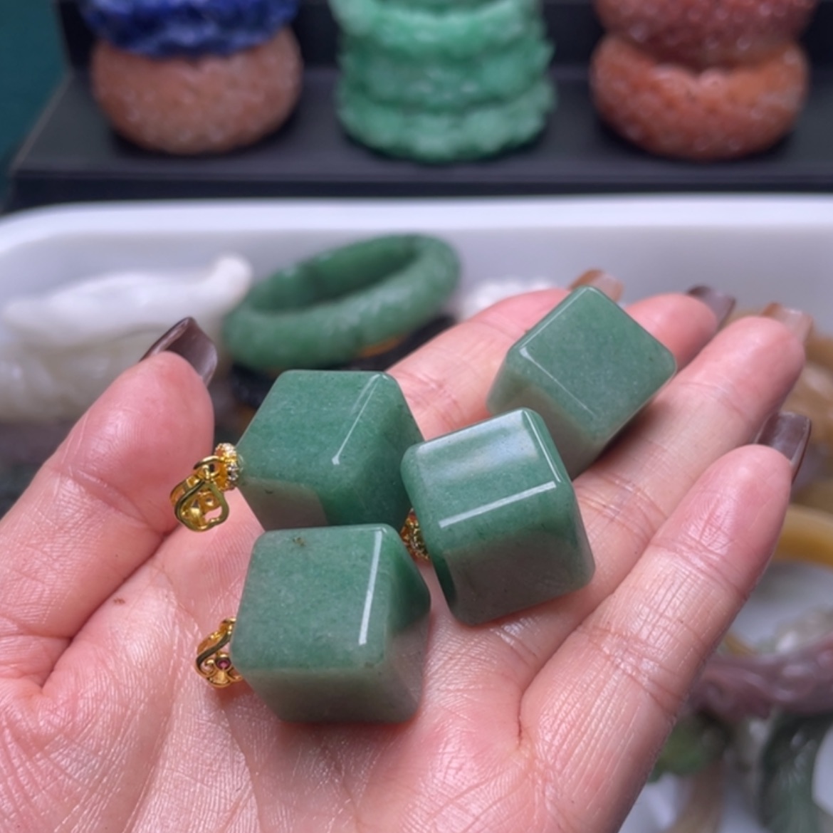 【闪购商品】未镶嵌手镯（圆镯）石英质玉