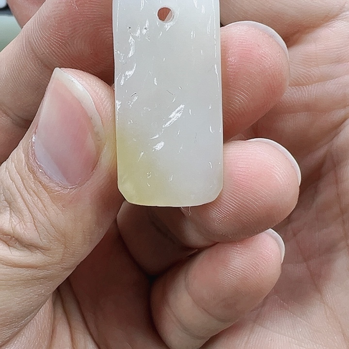 和田玉吊坠未镶嵌