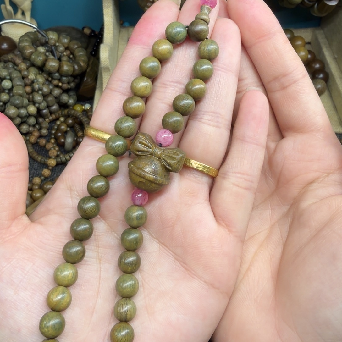 无事牌维腊木（绿檀）