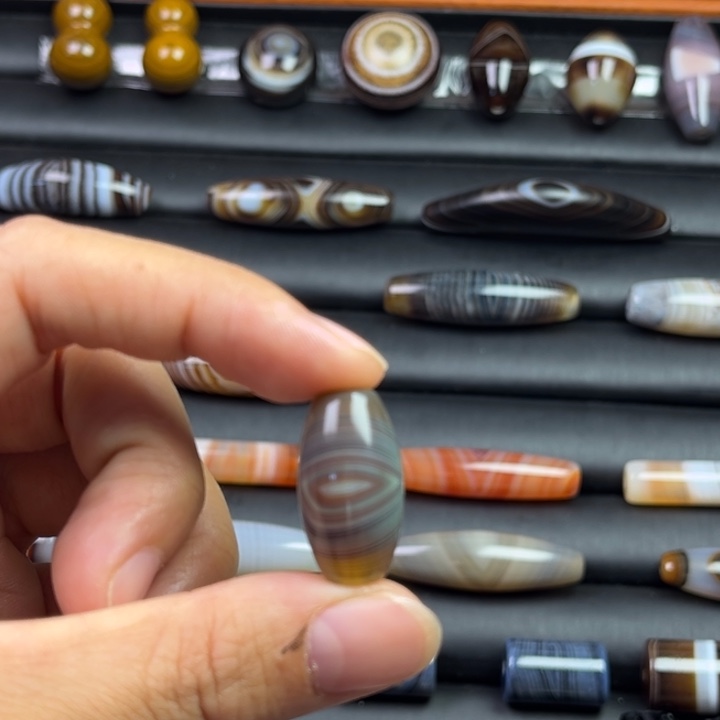 ****玛瑙/玉髓未镶嵌颈饰