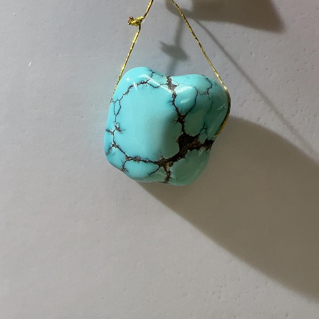 绿松石未镶嵌挂件