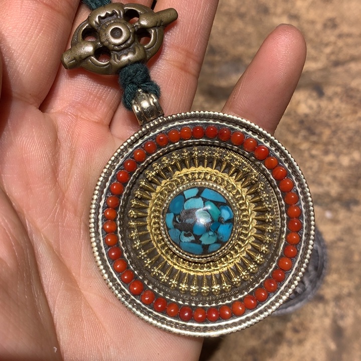 琉璃颈饰十***汉喜欢的朋友