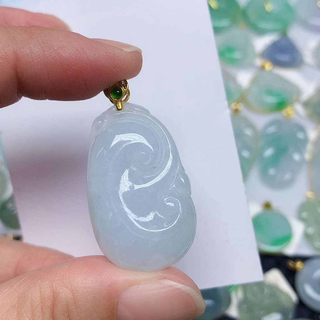 翡翠未镶嵌颈饰3567799