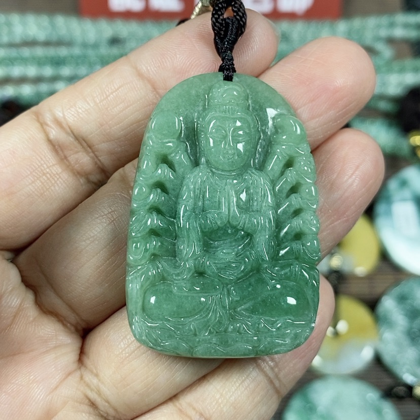 【闪购商品】翡翠颈饰未镶嵌玉吊坠翡翠玉千手观音