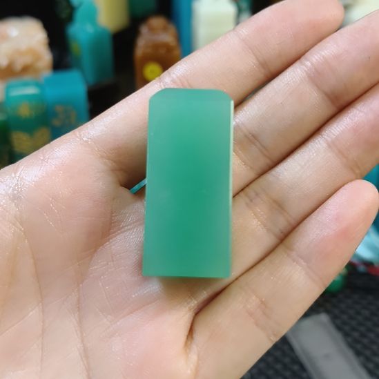 寿山石印石雅安绿扁章