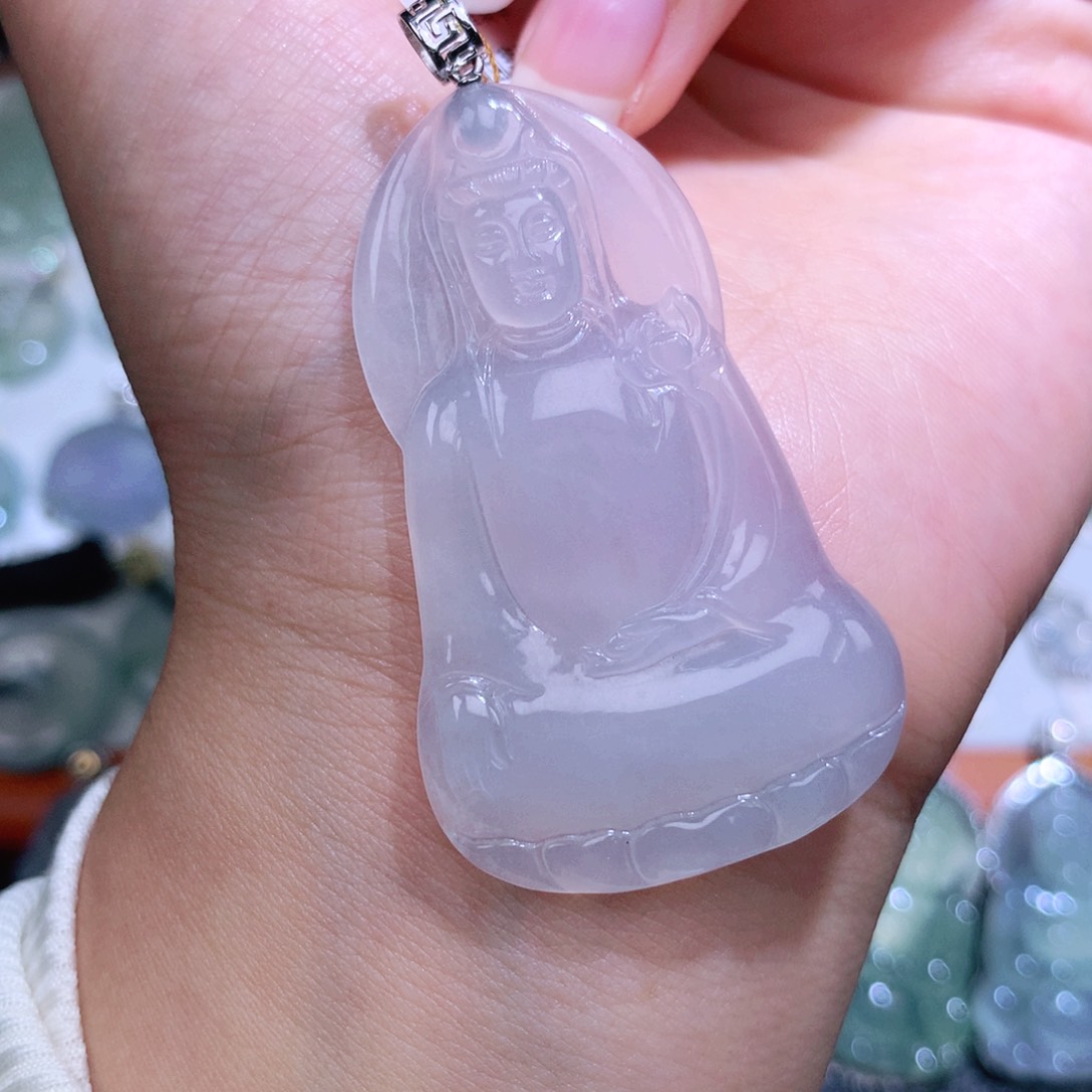 翡翠18K金镶嵌颈饰素衣
