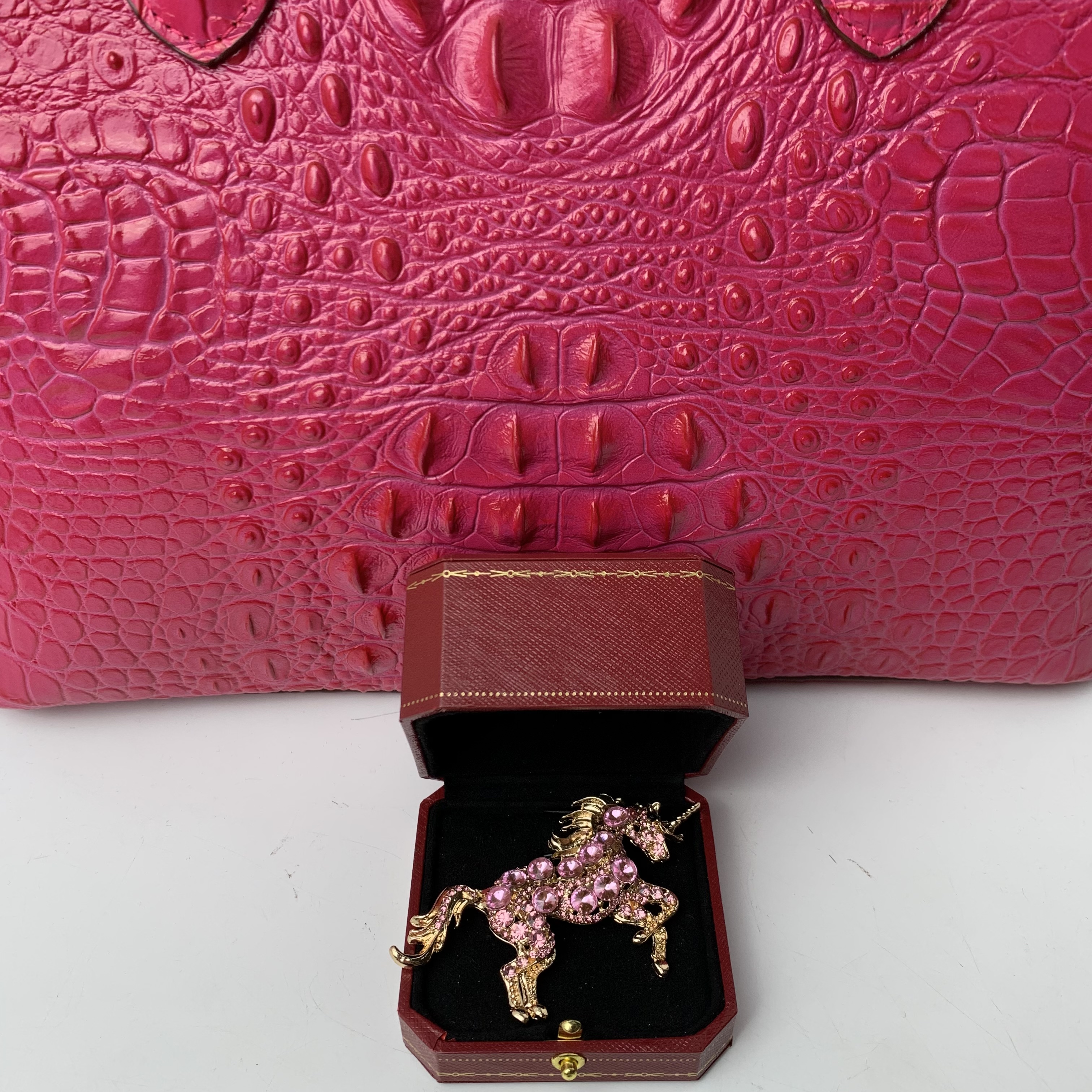 4724独角兽胸针--收藏级轻奢时尚设计首饰送礼盒