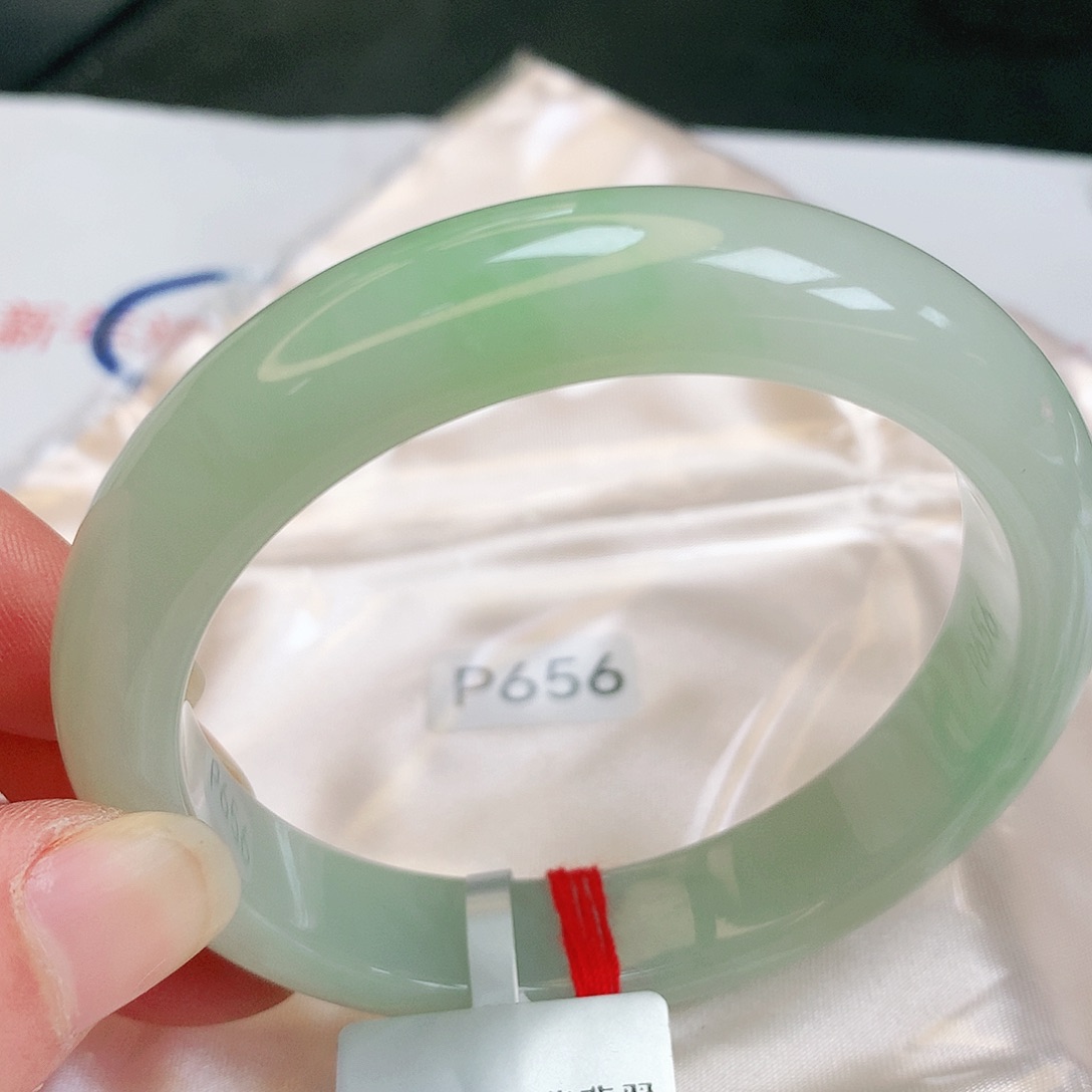 【闪购商品】翡翠手镯未镶嵌缅甸天然a货翡翠