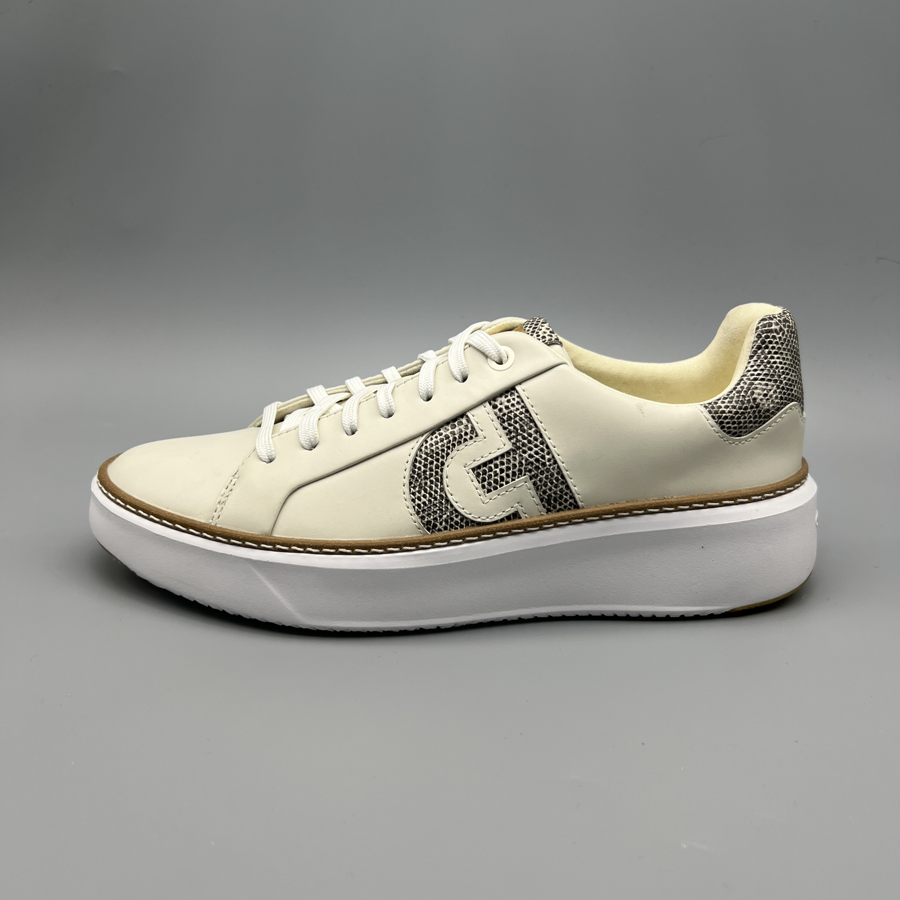 colehaan/歌涵 co133 米白休闲鞋 潮流时尚 百搭