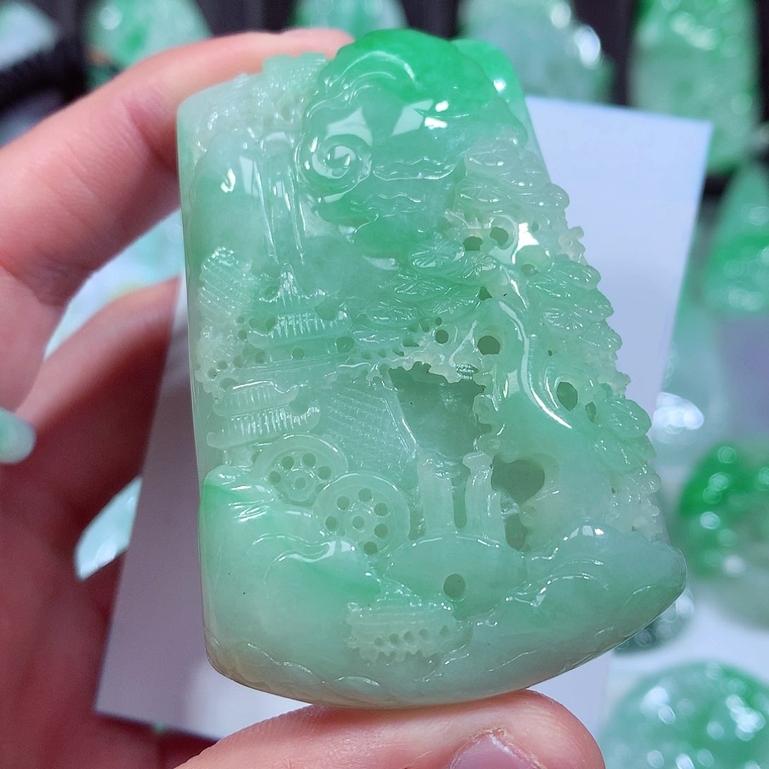 翡翠颈饰未镶嵌缅甸翡翠