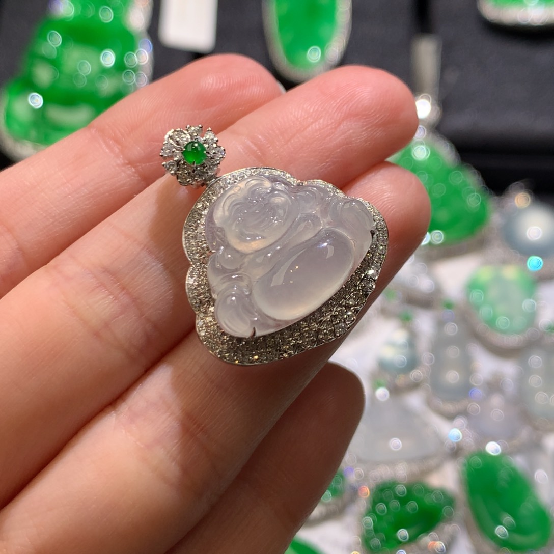 翡翠颈饰18K金镶嵌吊坠