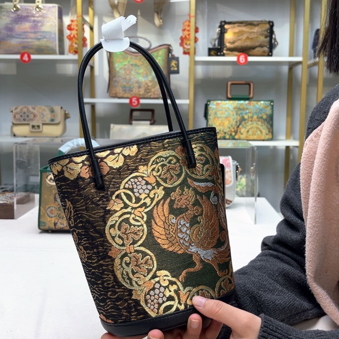 织绣直播间浮力大漏