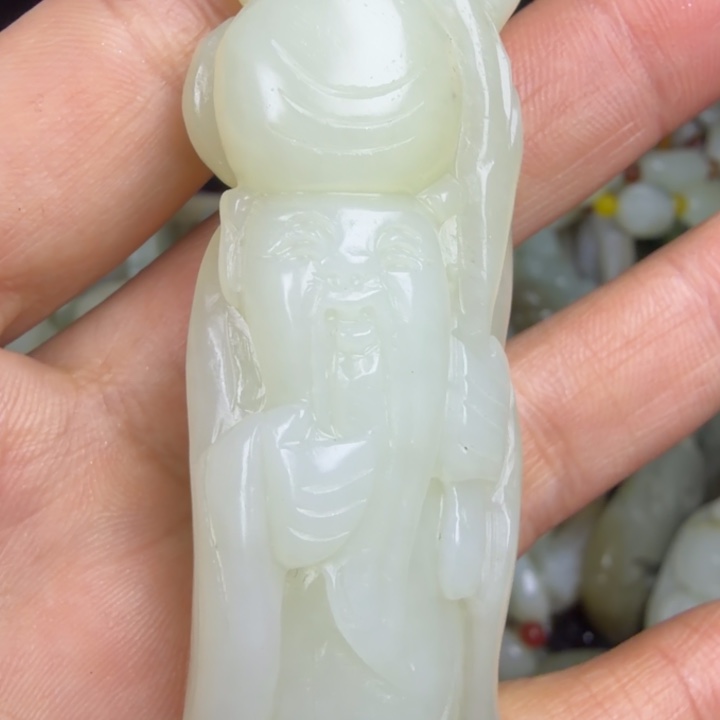 沧***粟和田玉（糖玉）未镶嵌颈饰