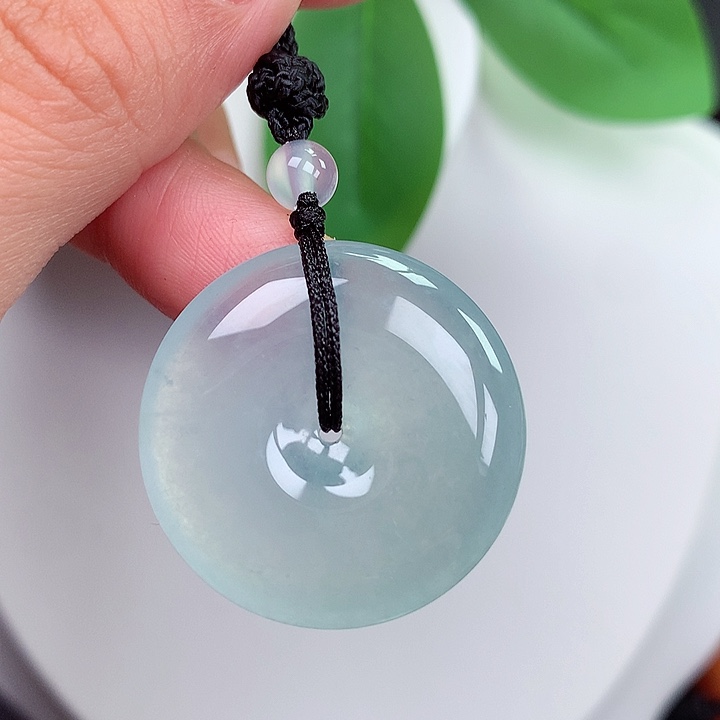 颈饰未镶嵌翡翠平安扣 28.1x5.9mm