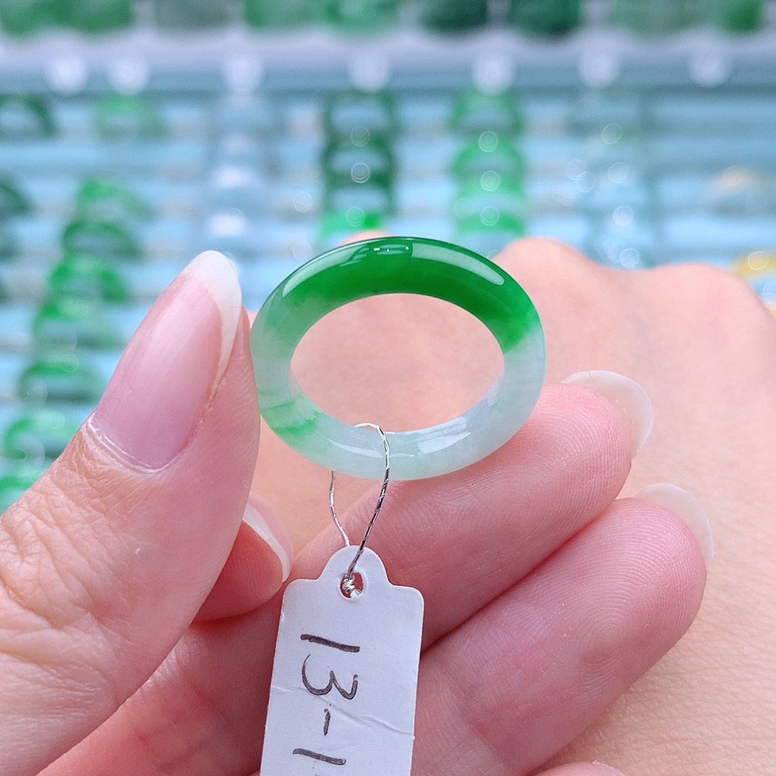 翡翠戒指未镶嵌缅甸翡翠A货