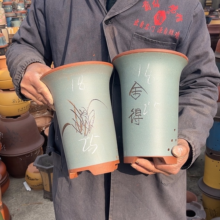 紫砂紫砂花盆和小