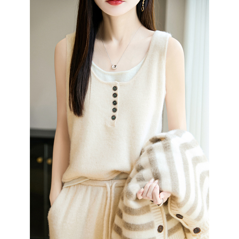 一朝春去红颜老~新款双U领100纯羊绒背心女宽松拼色无袖叠穿羊绒