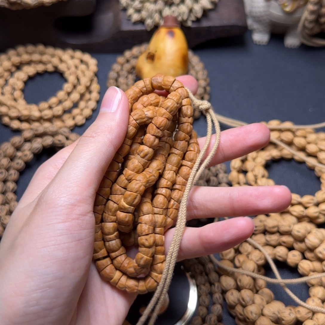 自***。吊坠柏香籽/百香籽