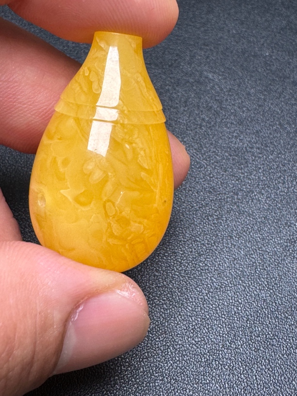 天然琥珀蜜蜡三通