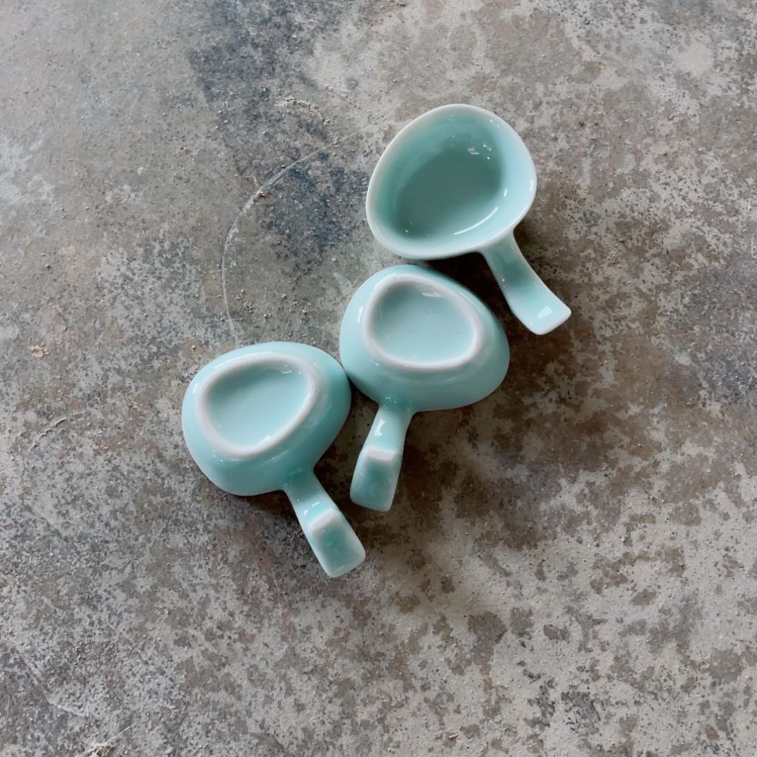 青瓷哈哈哈哈哈哈哈