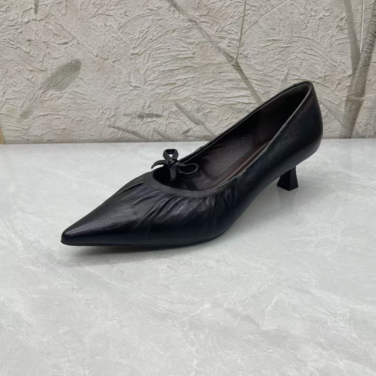 单鞋女  (羊皮) 13055-7722（孤品）f区36码