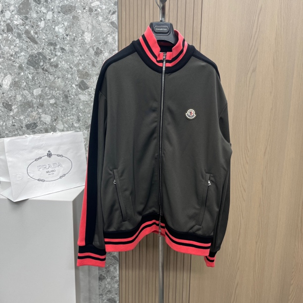 全新未使用 MONCLER 男款立领教练夹克 经典立标