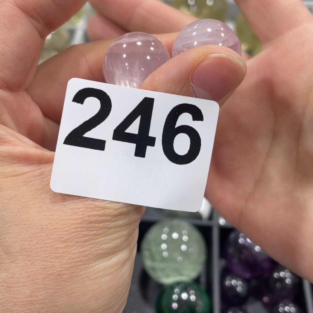 未镶嵌水晶珠宝半成品2个