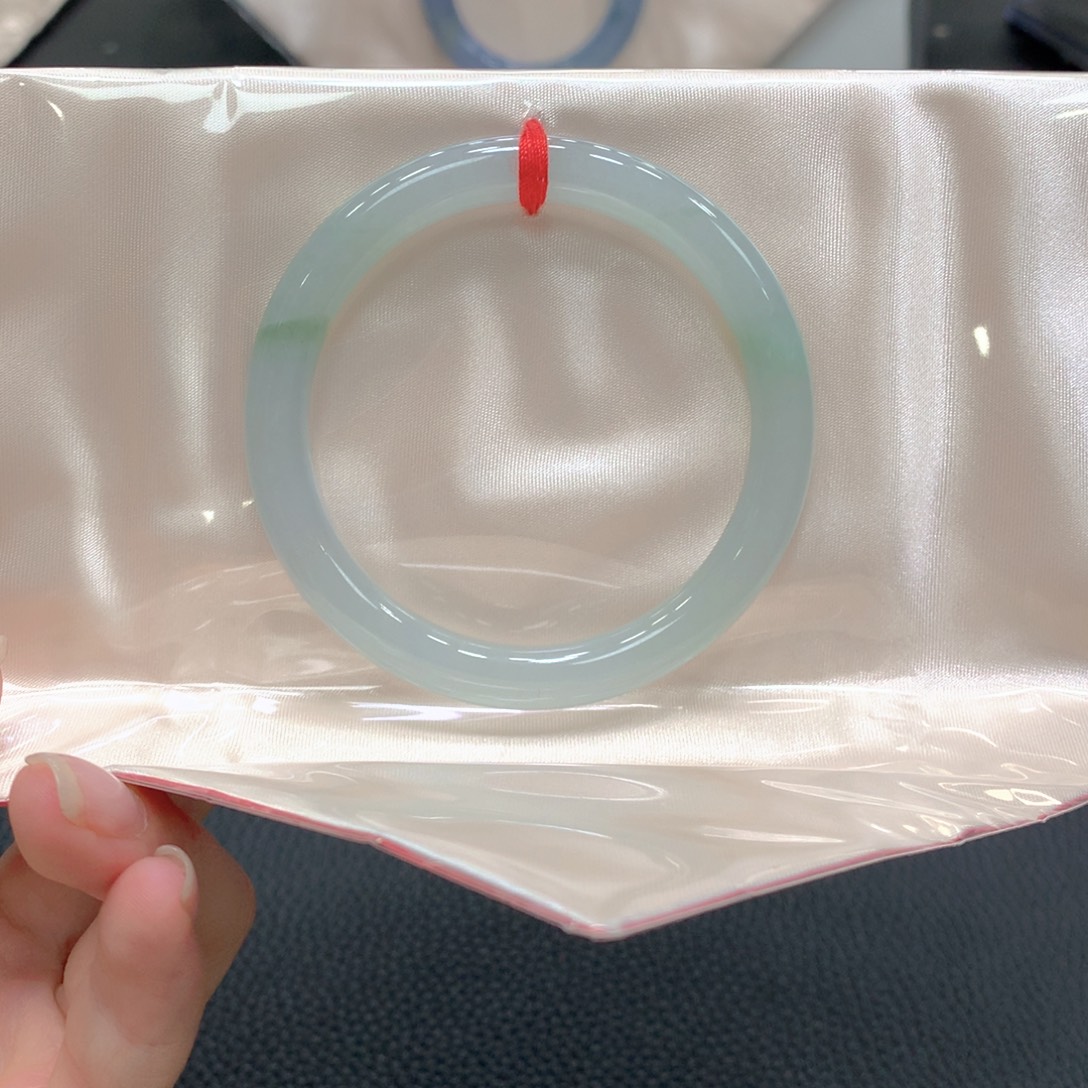 翡翠未镶嵌手镯13