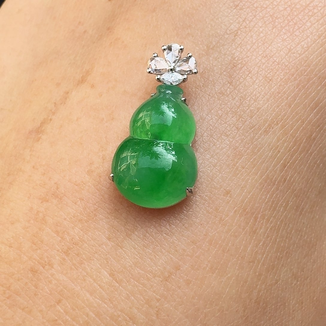 翡翠颈饰18K金镶嵌葫芦