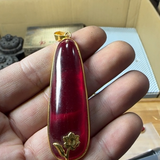 伟如图所示所拍即所得