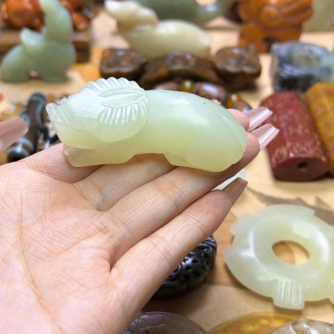 【闪购商品】蛇纹石玉颈饰未镶嵌