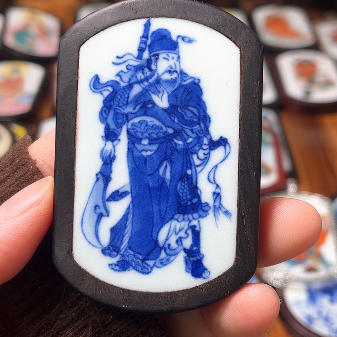 摆件康**技瓷片挂件一个