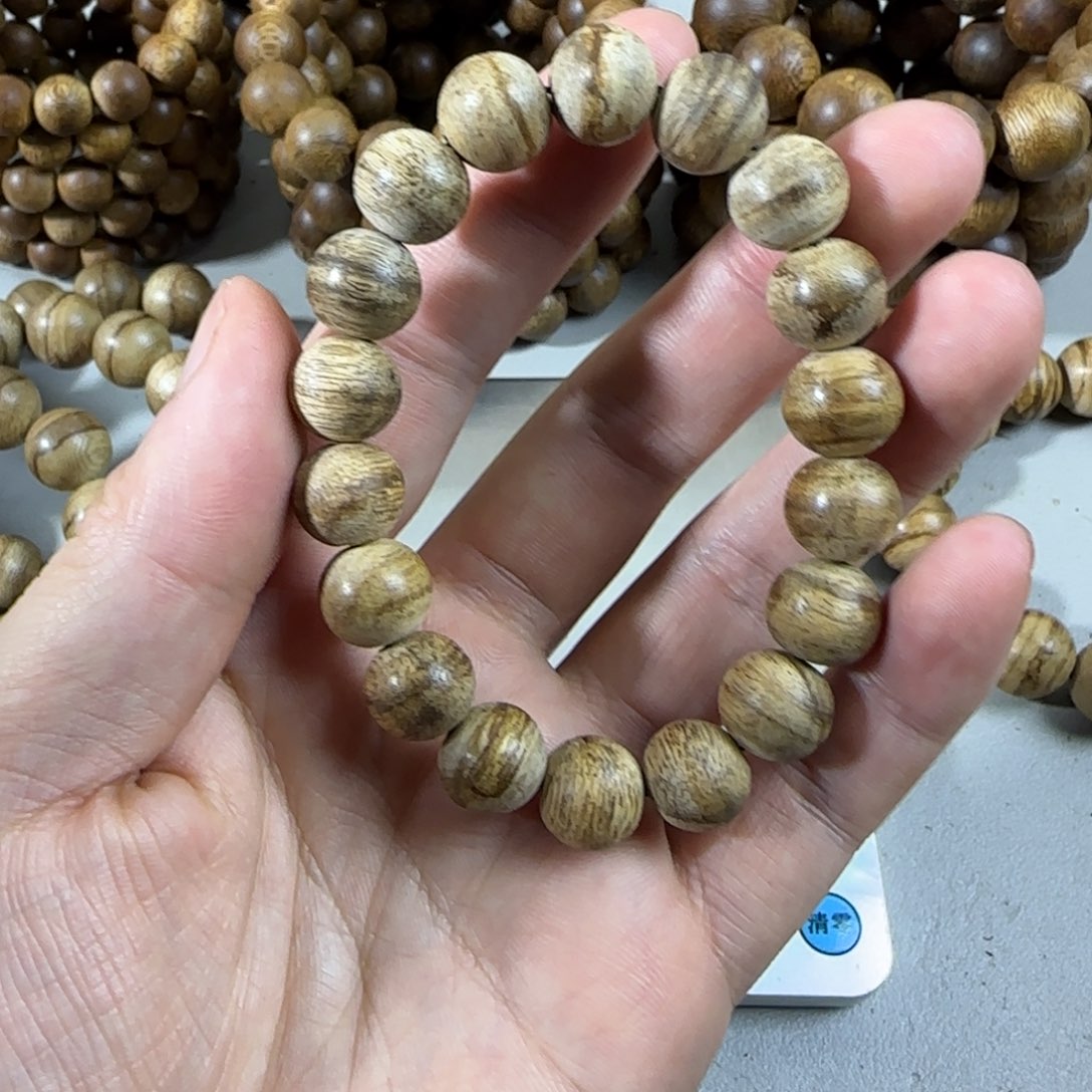 M***峯沉香沉香香囊达拉干虎斑1.2