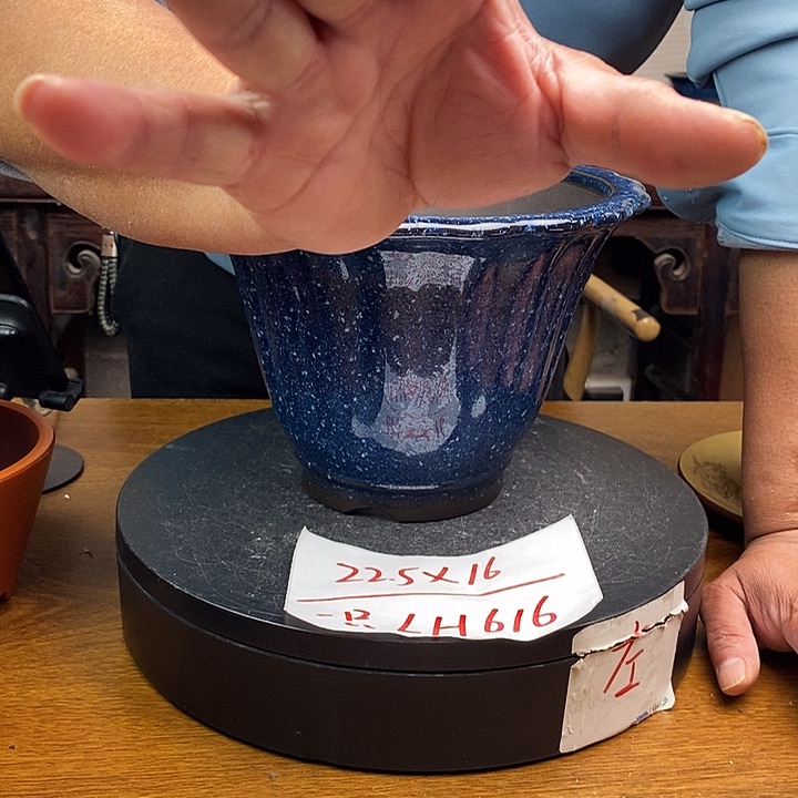 紫砂花盆货号一只LH616