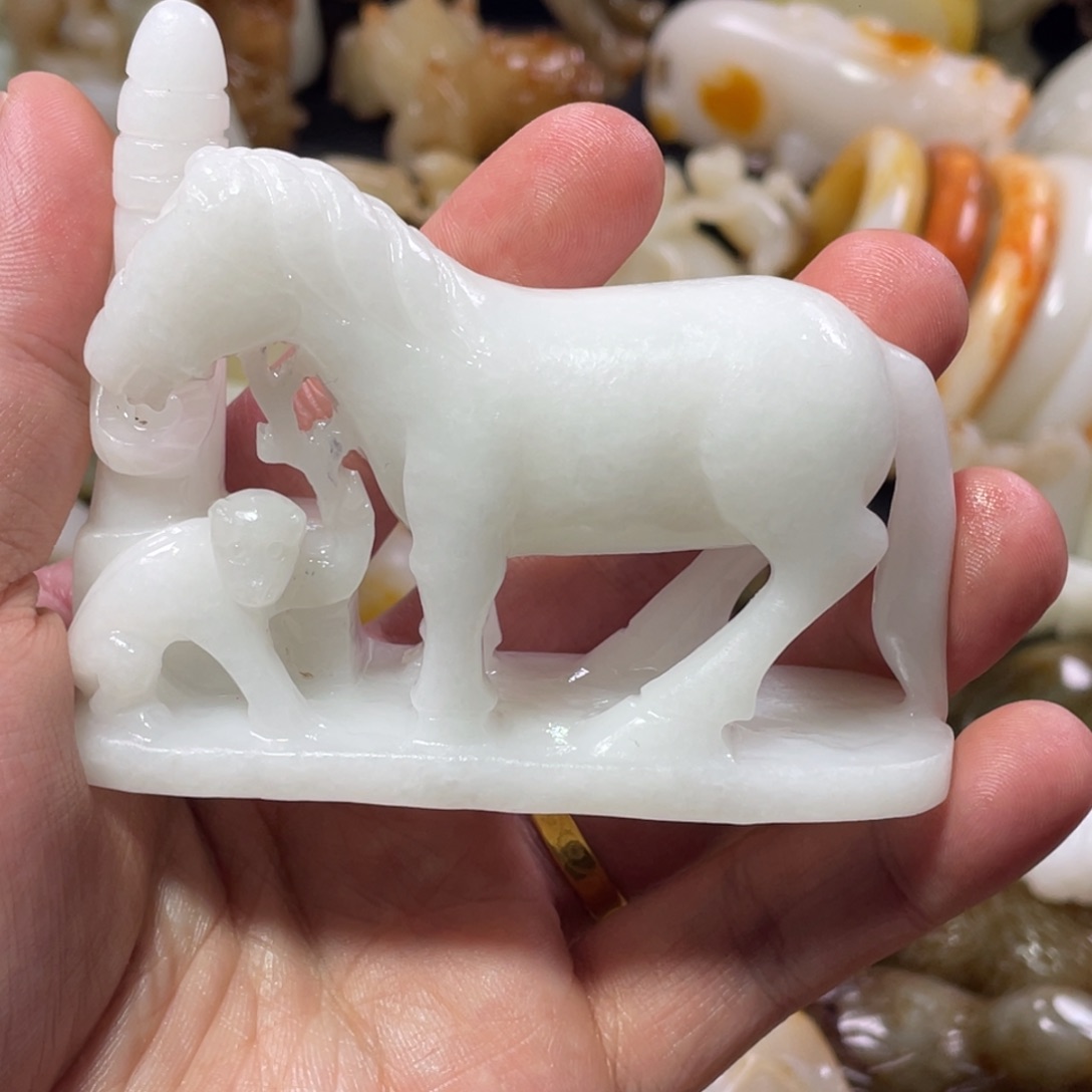 无***）和田玉未镶嵌把件