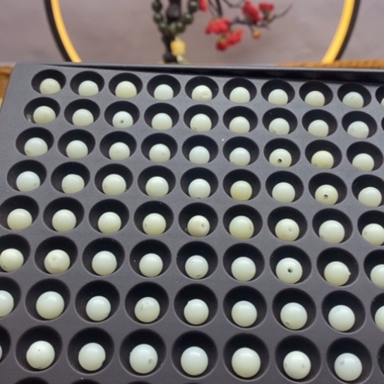 白玉菩提吊坠瑕疵8白玉圆130颗