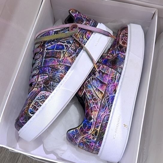 西***瓜织物鳄鱼板鞋擦色42码