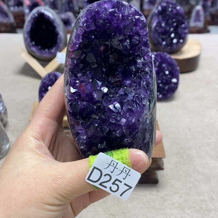 未镶嵌大型摆件（非配饰）水晶