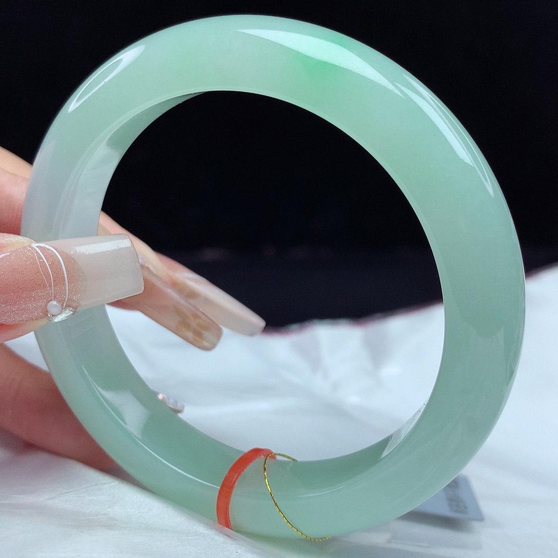 翡翠手镯未镶嵌56圈3659