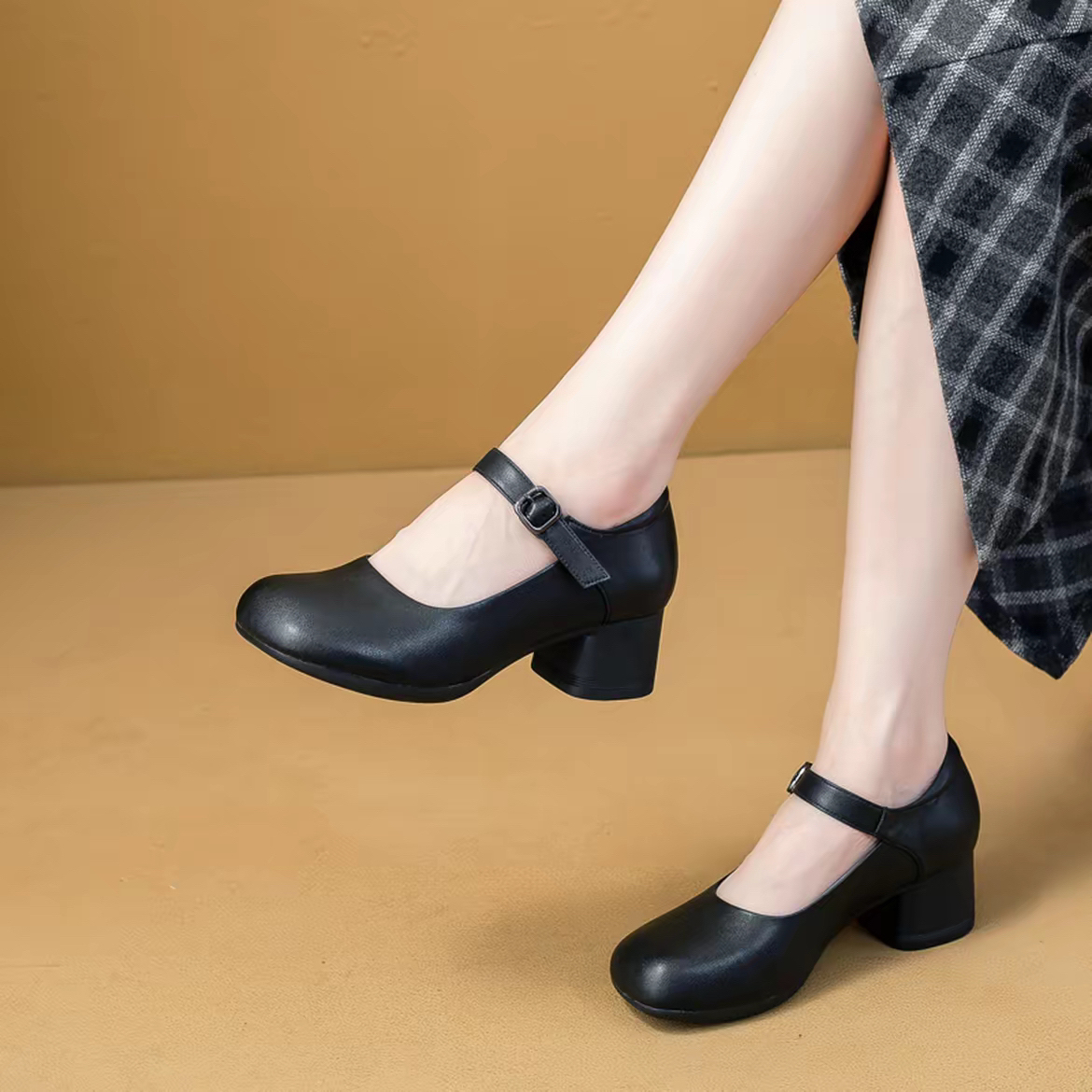 粗跟妈妈鞋软底复古四季玛丽珍时尚百搭一字扣单鞋女厚底方头鞋子