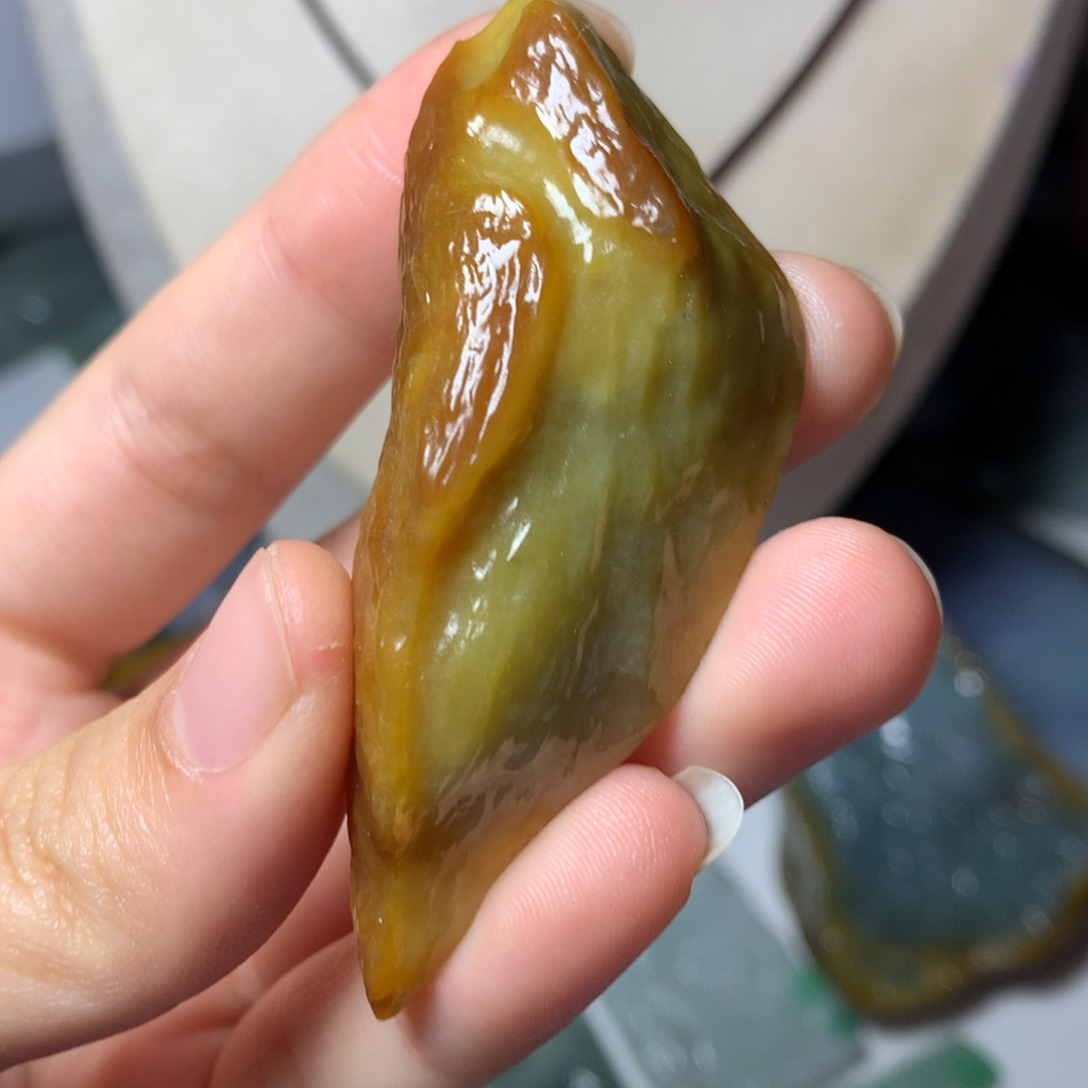 翡翠颈饰未镶嵌吊坠