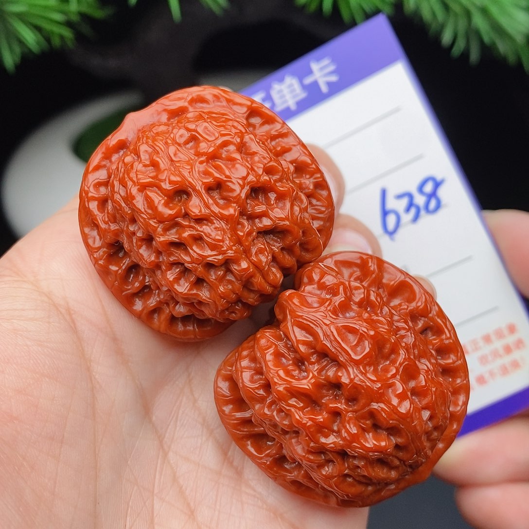 文玩核桃把件37血麒麟638