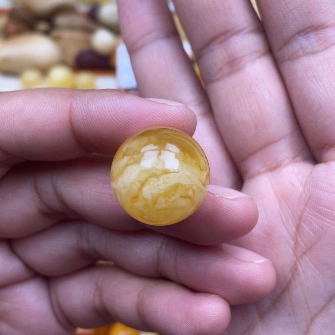 蜜蜡珠宝奇石未镶嵌小坑20.3