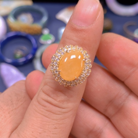 【闪购商品】翡翠颈饰未镶嵌星***翡翠