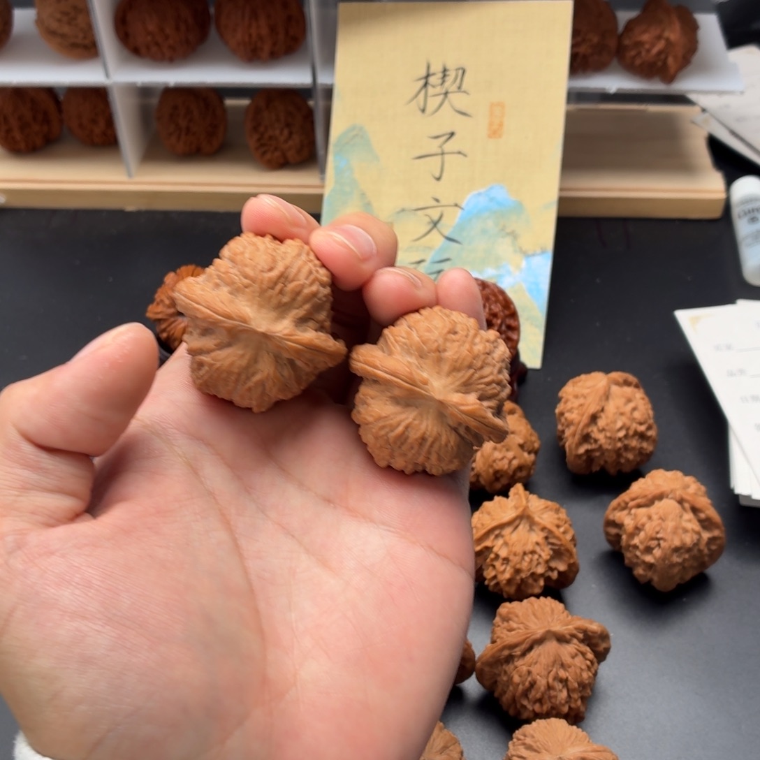 文玩核桃把件平谷血麒麟全品无修40