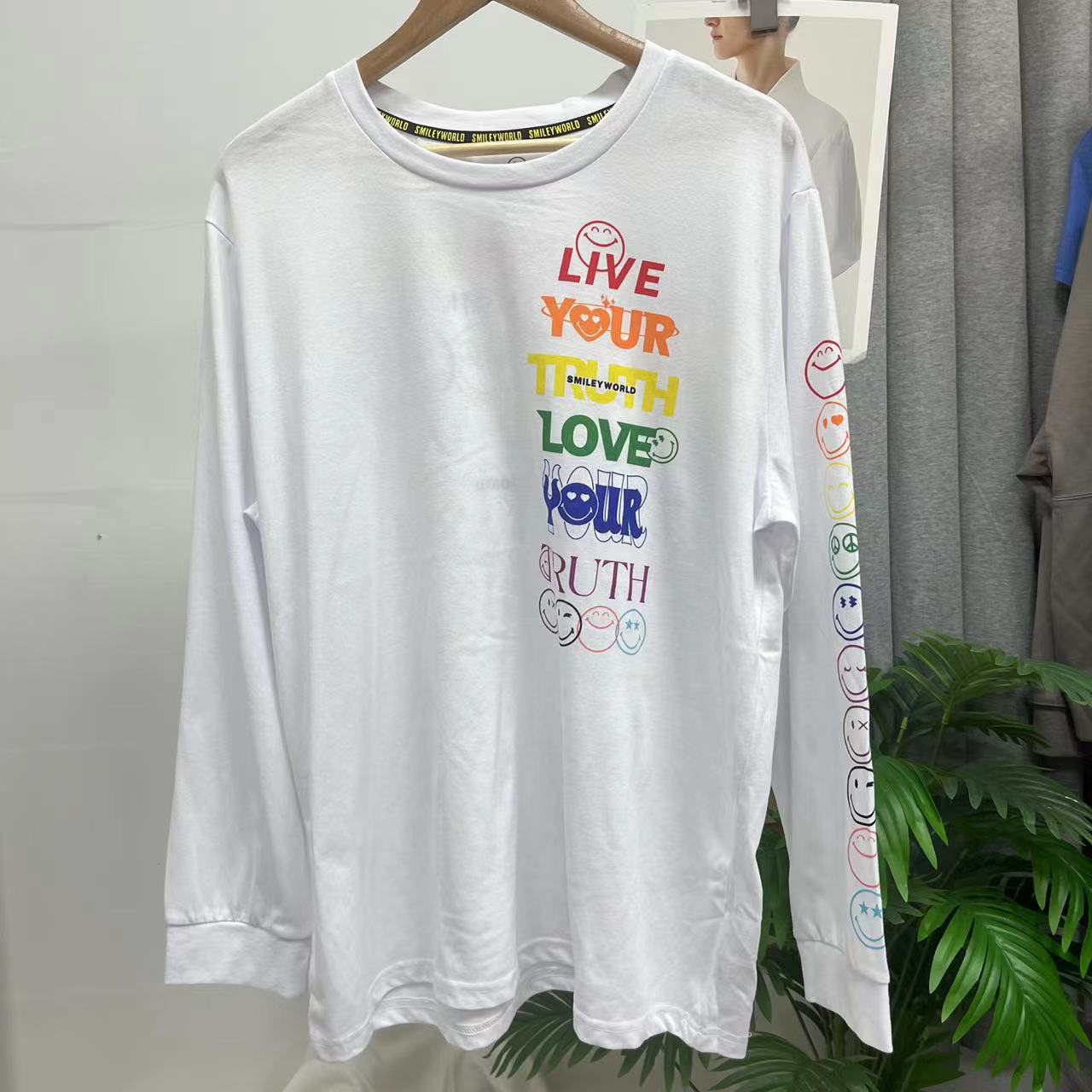 91411潮流女印花白色长袖T恤